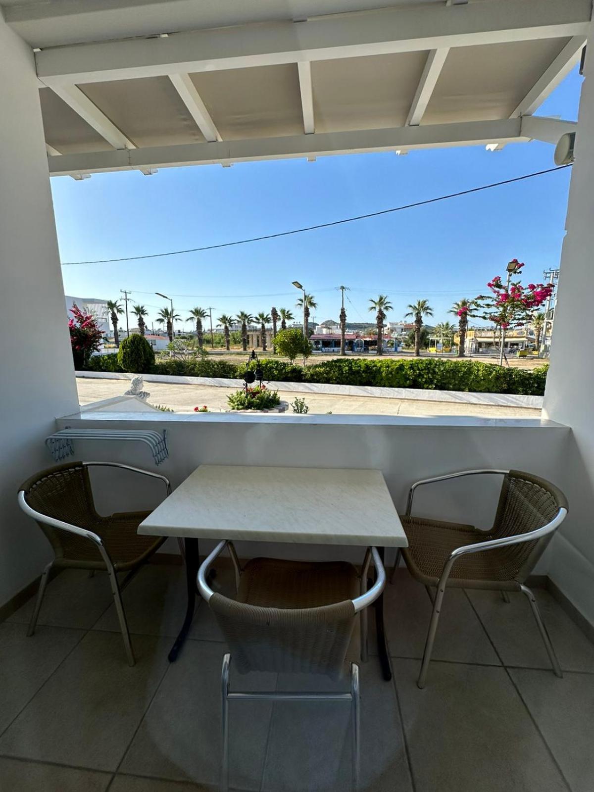 Apollonio Suites & Rooms Faliraki Rhodes Bilik gambar
